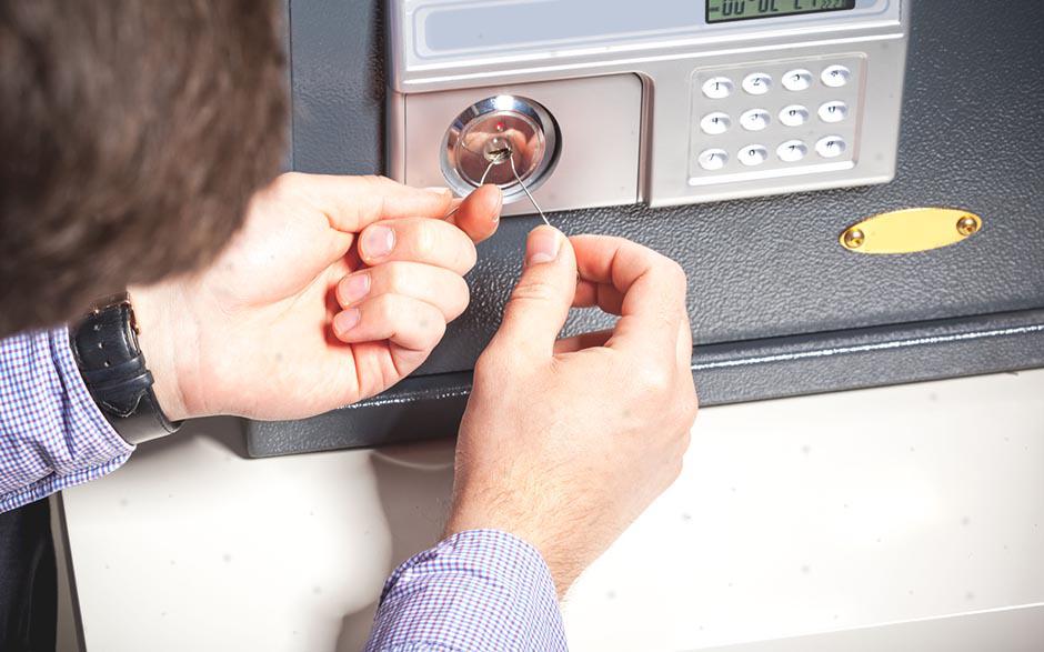 changer serrure porte garage basculante Saint-Prix